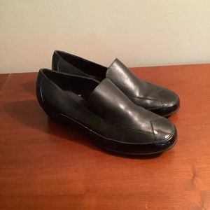 WALKING CRADLES Black Shoe